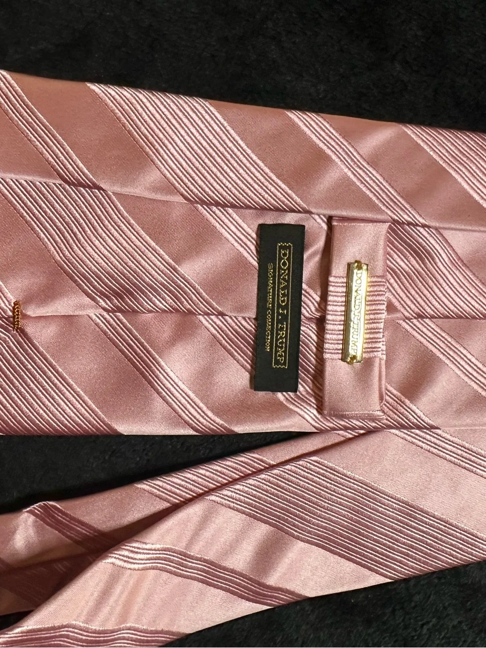 Donald J. Trump Signature Collection‎ Pink Striped Silk Tie Made in Italy